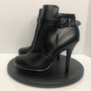 NEW Andiamo Aerica Heeles Ankle Booties